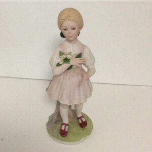 Cybis Vintage Porcelain Figurine called Heidi Girl with Flowers Retired 1973